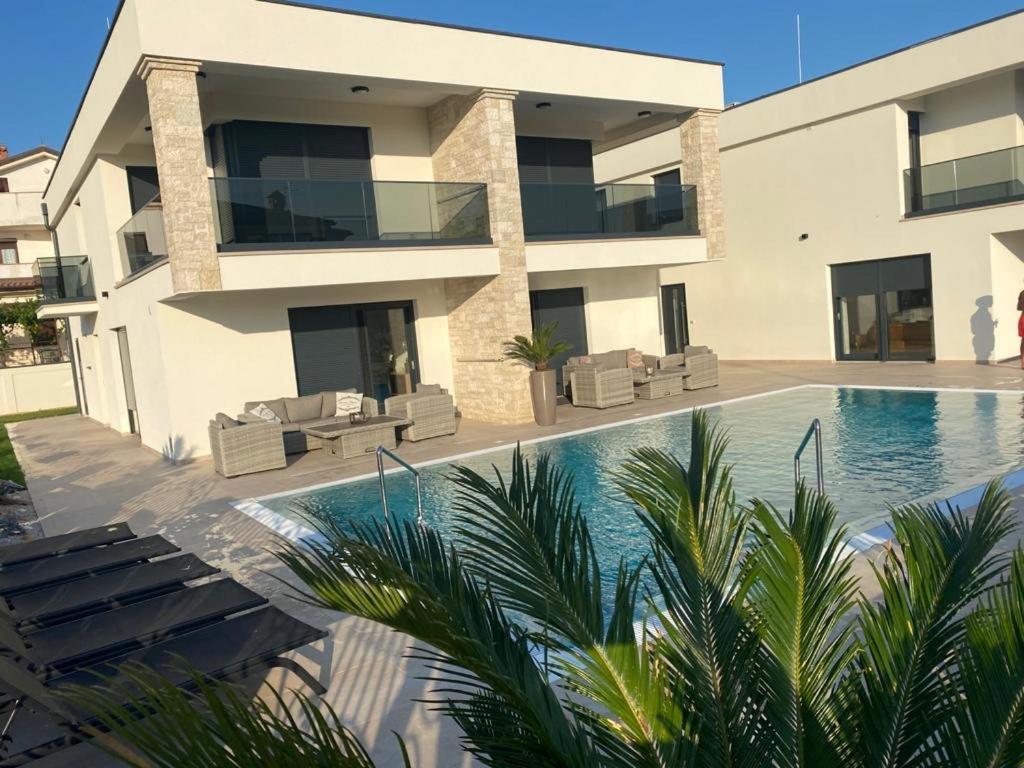 Vila Softic Azra أوماغ المظهر الخارجي الصورة